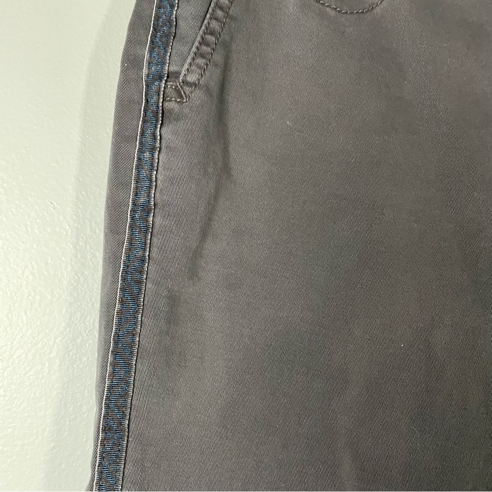 Chino by Anthropologie Dark Grey Boho Casual Relaxed Fit Chino Pants Size 25 - Picture 4 of 6